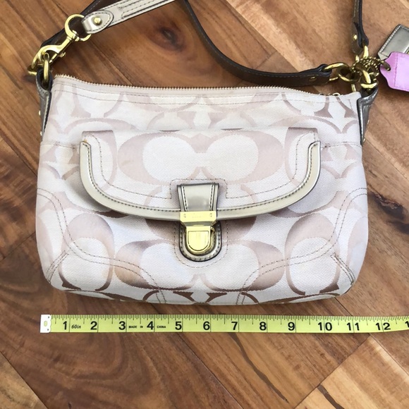 Coach Handbag - Picture 7 of 8